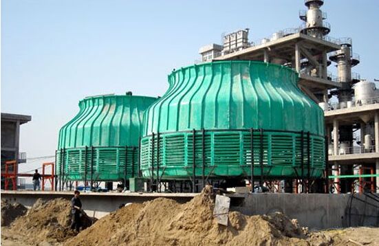 玻璃鋼冷卻塔安（ān）裝現場示意圖（tú）